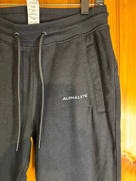 Alphalete Black Slim-Fit Joggers - Picture 6 of 9